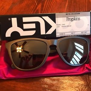 Oakley’s Frogskins Men’s Sunglasses